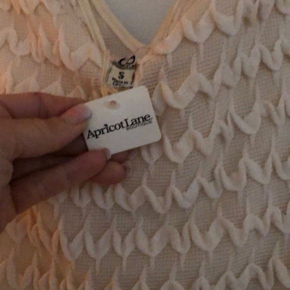 White mermaid style dress. New with tags - Picture 4 of 4